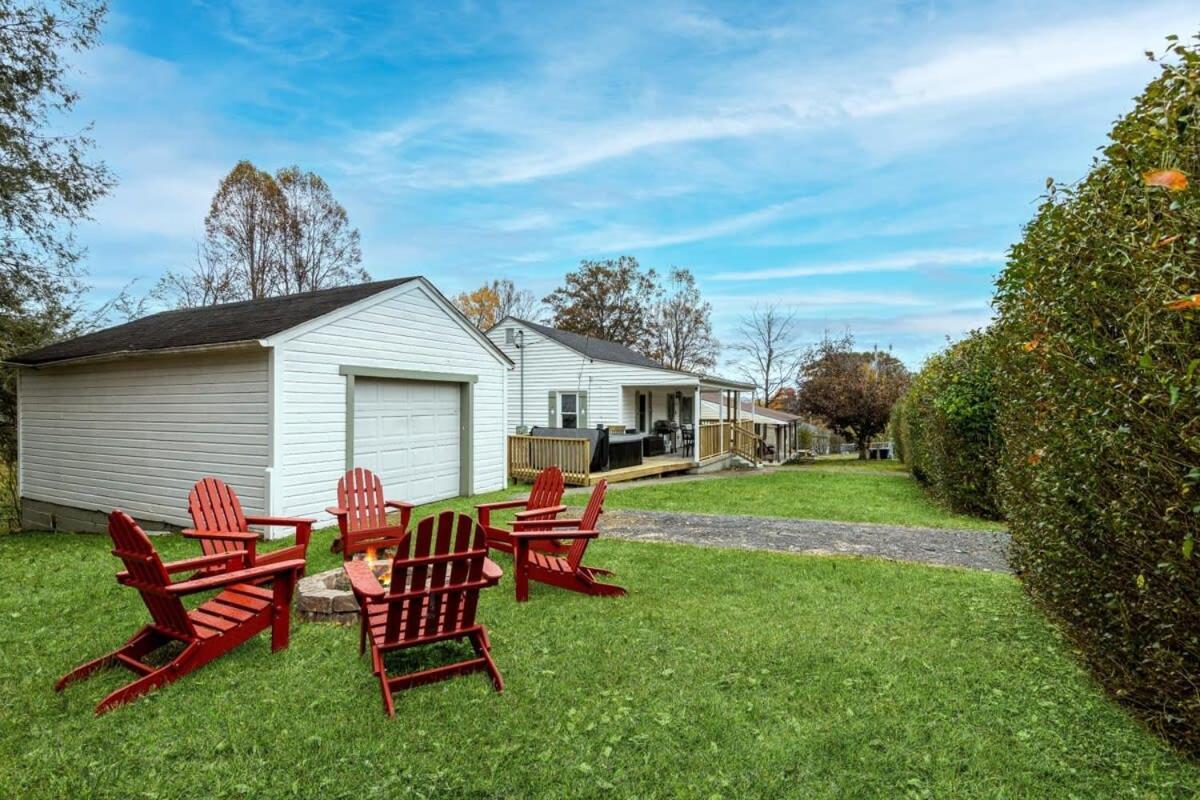 New River Gorge Cottage W Hot Tub, Fire Pit, Grill Oak Hill Exteriér fotografie