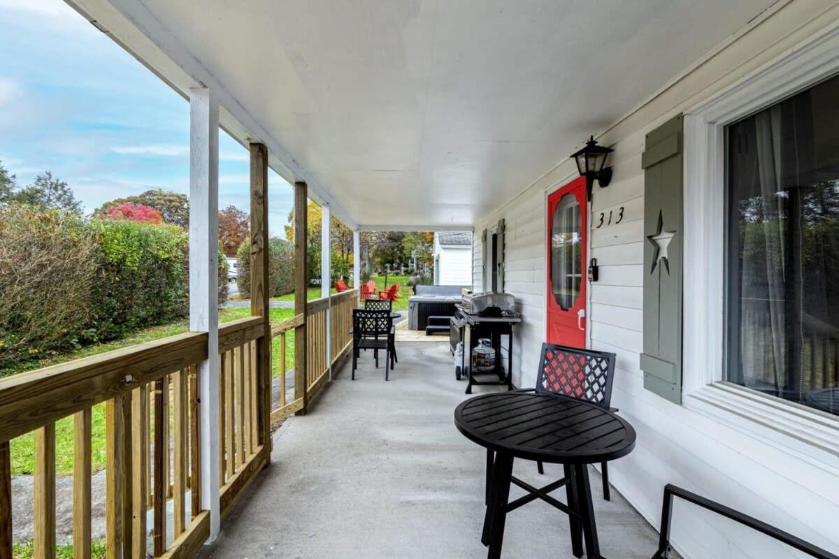 New River Gorge Cottage W Hot Tub, Fire Pit, Grill Oak Hill Exteriér fotografie