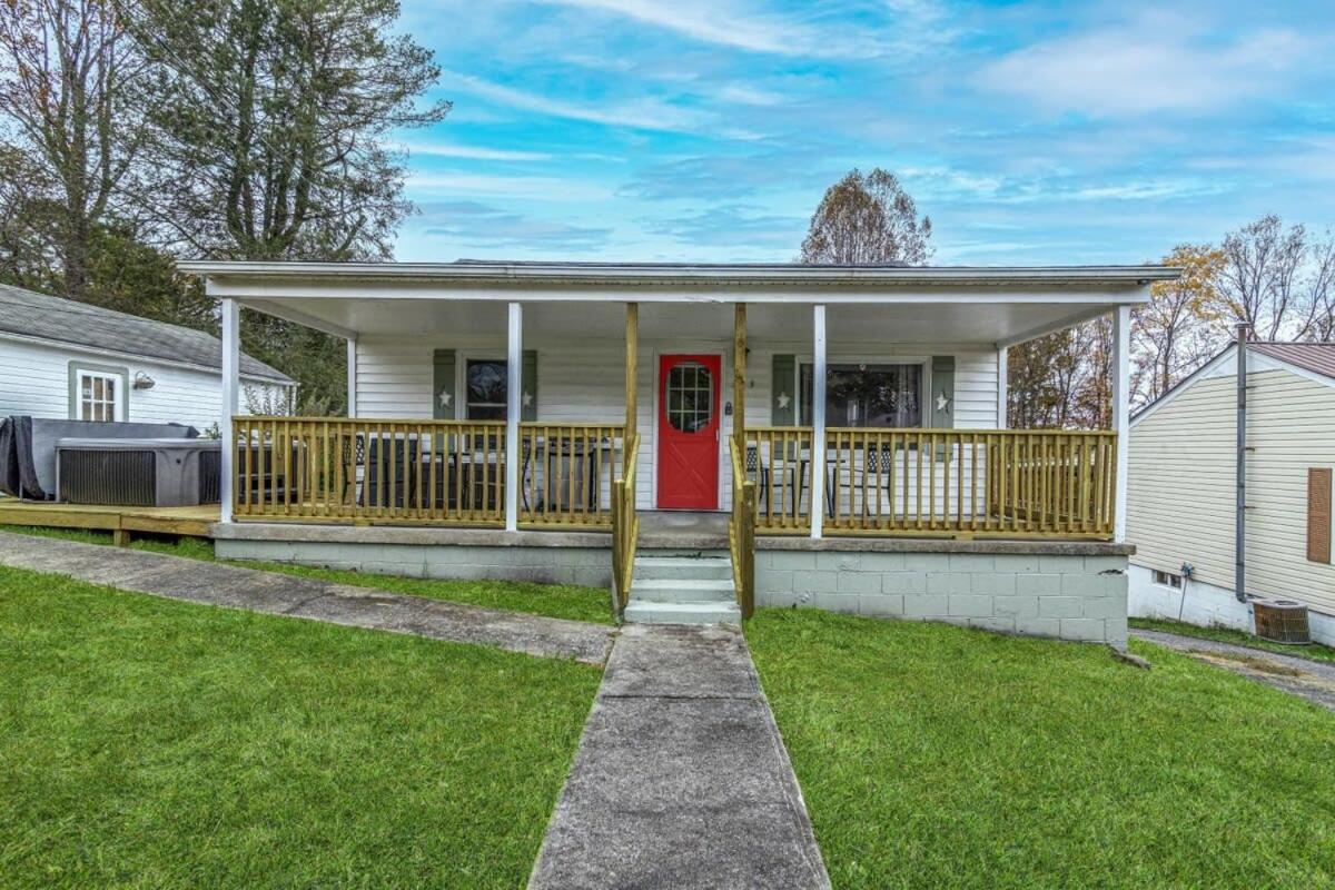 New River Gorge Cottage W Hot Tub, Fire Pit, Grill Oak Hill Exteriér fotografie